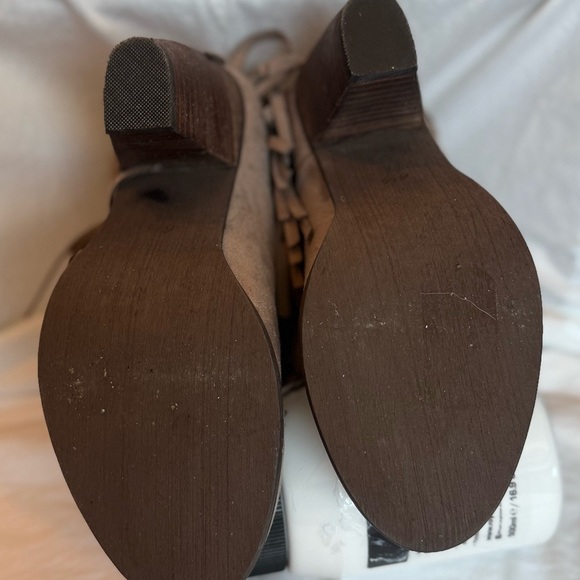 Not Rated Fringe Western Boots – Size 6.5 Brown Taupe Neutral Boho Festival Fun - Picture 8 of 11